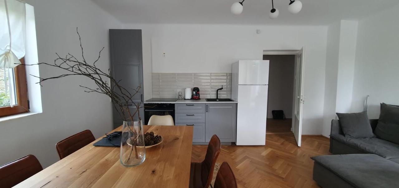 The Pines Serviced Apartments Brasov Exterior photo