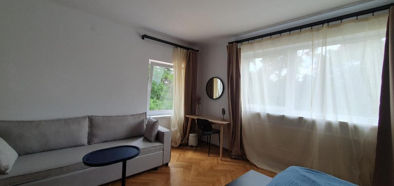 The Pines Serviced Apartments Brasov Exterior photo